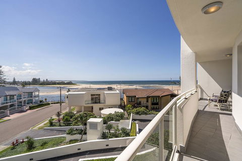 Ocean Views Unit 15 - The Entrance, NSW - Sunshine Coast Tourism 2