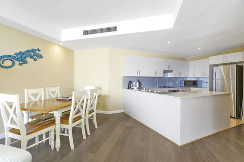 Ocean Views, Unit 24 - Sunshine Coast Tourism 3