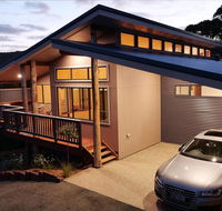 Ocean Islands  Whales  - Sunshine Coast Tourism