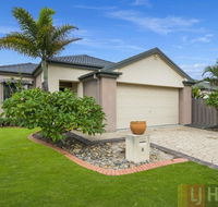 Oceania Beach Paradise - Holiday Sunshine Coast