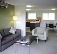 Oceanic on Thompson Apartments - Sunshine Coast Tourism