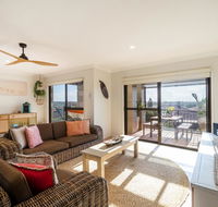 Oceanside - Holiday Sunshine Coast