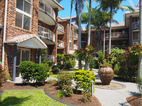 Oceanside Cove Holiday Apartments - Sunshine Coast Tourism 1