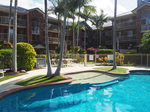 Oceanside Cove Holiday Apartments - Sunshine Coast Tourism 0