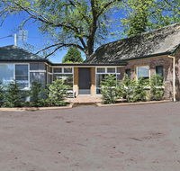 Old Bank Stables - 3 night weekends for price of 2 - Holiday Sunshine Coast