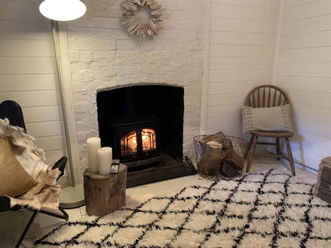 Old Railway Cottage - Sunshine Coast Tourism 1