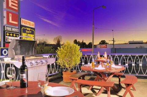 Olympia Motel - Sunshine Coast Tourism 0
