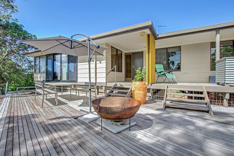 On The Hill At Metung - Sunshine Coast Tourism 0
