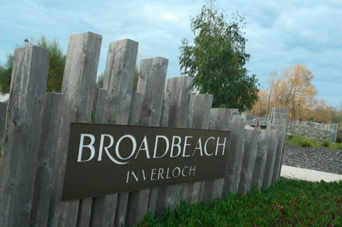 ONE LEVEL AT BROADBEACH RESORT - Sunshine Coast Tourism 0