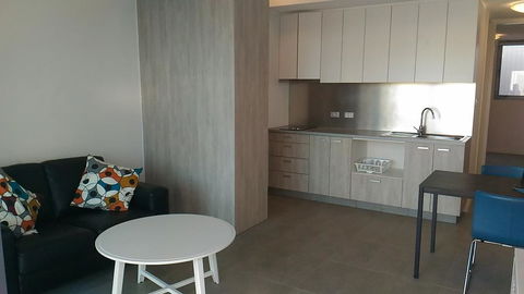 Onslow Apartments - Holiday Sunshine Coast 2
