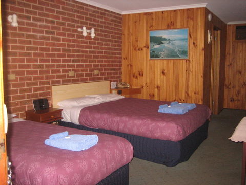 Orbost Country Road Motor Inn - Sunshine Coast Tourism 1