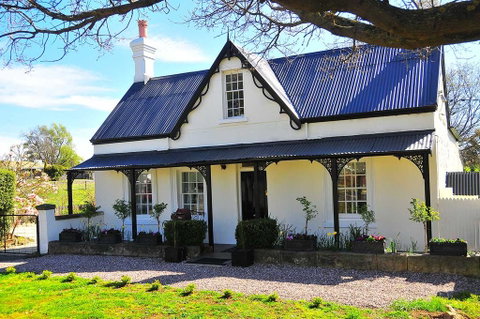 Ornee Cottage - Sunshine Coast Tourism 0