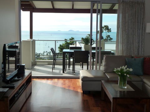 Oscar's View - Airlie Beach - Sunshine Coast Tourism 0
