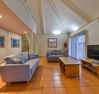 Osprey Holiday Village Unit 123 - Blissful 3 Bedroom Holiday Villa with a Pool in the Complex - Sunshine Coast Tourism