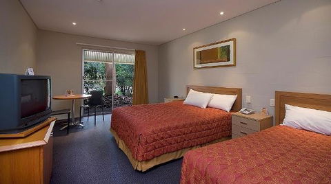 Outback Pioneer Hotel - Holiday Sunshine Coast 1