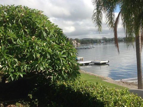 Overnight Reflections B&B - Holiday Sunshine Coast 2