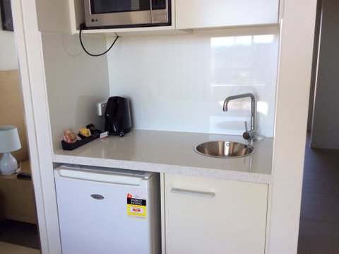 PA Apartments - Sunshine Coast Tourism 3