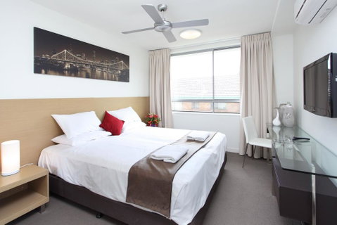 PA Apartments - Sunshine Coast Tourism 1