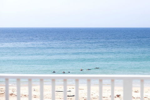 Pa's Beach House - Apartment 3 - Sunshine Coast Tourism 1