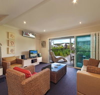 Pacific Blue Townhouse 358 265 Sandy Point Road - Sunshine Coast Tourism