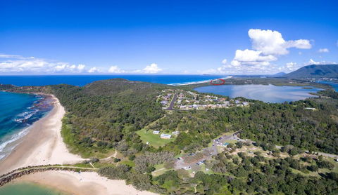 Pacific Breeze - 118 Camden Head Rd Dunbogan - Sunshine Coast Tourism 0