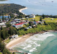 Pacific Hotel Yamba - Holiday Sunshine Coast