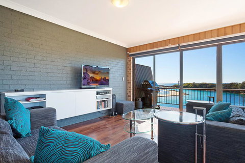 Pacific Pines Unit 5 - Holiday Sunshine Coast 0