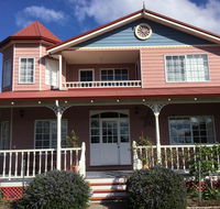 Painted Lady Bed  Breakfast - Sunshine Coast Tourism