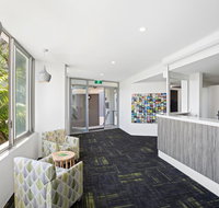 Palm Court Motor Inn - Sunshine Coast Tourism
