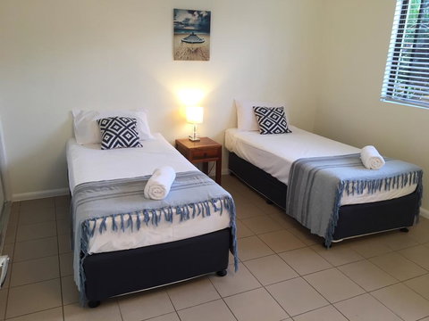 Palms At Trinity - Sunshine Coast Tourism 1