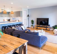 Pandanas Apartments 15A - Mollymook Beach - Sunshine Coast Tourism