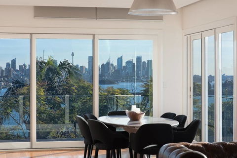 PANORAMIC HARBOUR VIEWS - Sunshine Coast Tourism 1