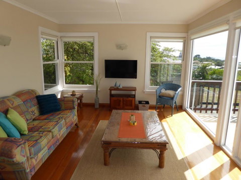 Panoramic Views On Walter - Sunshine Coast Tourism 3