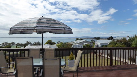 Panoramic Views On Walter - Sunshine Coast Tourism 0