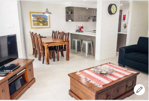 Paradise At The Bay - Holiday Sunshine Coast 1