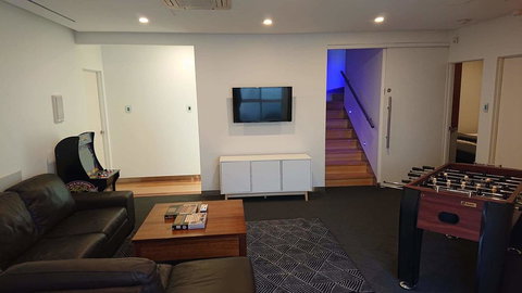 Paradise Escapes - Sunshine Coast Tourism 0