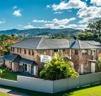 Park Beach Resort Motel - Sunshine Coast Tourism