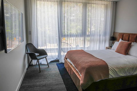 Pasadena Sydney - Sunshine Coast Tourism 1