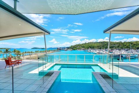 Pavillions Penthouse 25 - 4 Bedroom Luxury Ocean View Hamilton Island - Holiday Sunshine Coast 0
