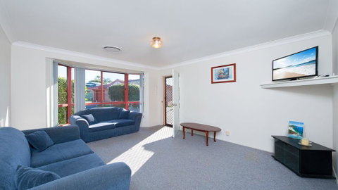 Peaceful, Quiet And So Close To The Beach! - Sunshine Coast Tourism 0
