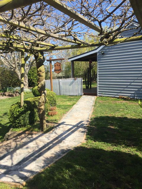 Peg Cottage - Holiday Sunshine Coast 1