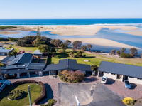 Pelican Sands Scamander