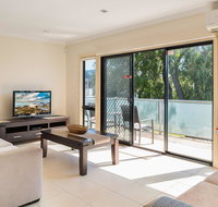 Penguins by the Beach - Sunshine Coast Tourism