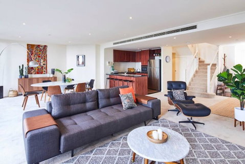 Penthouse Apartment In Melb CBD Perfect Location - Holiday Sunshine Coast 0