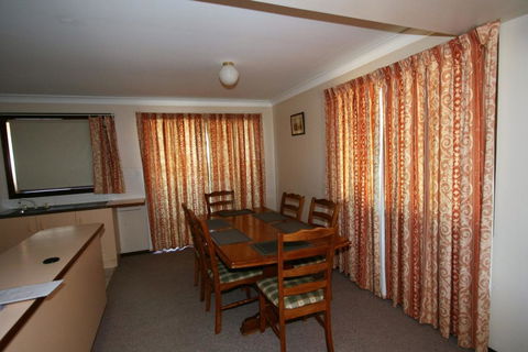Petersdorf 4/129 Gippsland Street - Sunshine Coast Tourism 3