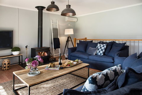 Phoenix - Sunshine Coast Tourism 2