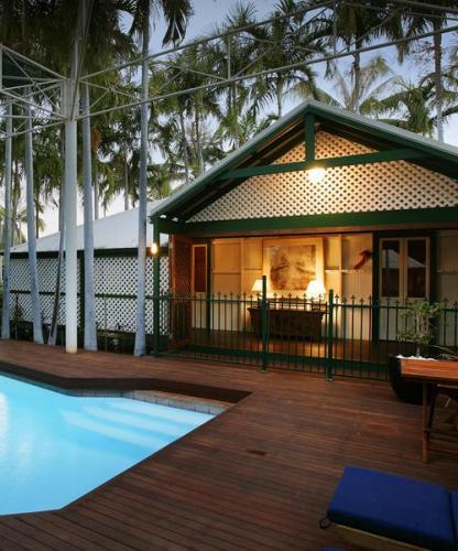 Pinctada McAlpine House - Holiday Sunshine Coast 3