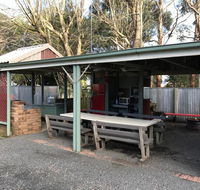 Pinewood Caravan Park - Holiday Sunshine Coast