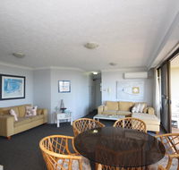 Pinnacle Unit 403 - Sunshine Coast Tourism