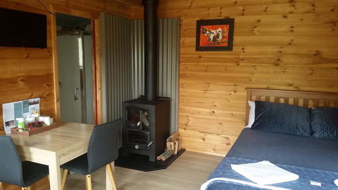 Pleasant Mountain Retreat - Sunshine Coast Tourism 2